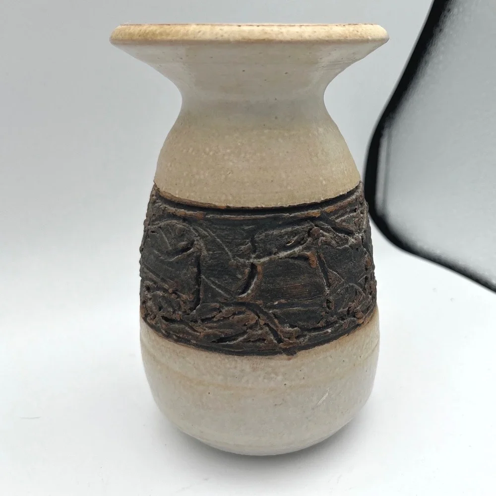 Vintage Signed Studio Pottery‎ Vase Textured Brutalist Rustic Cream Brown 6